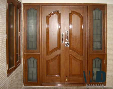 Cửa gỗ tự nhiên